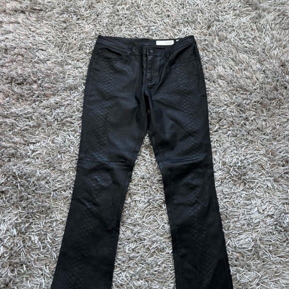 Sass & Bide Leather Flare Pants Leather 100% Lamb Print Snake Sz 6 US❤️ - Picture 9 of 9